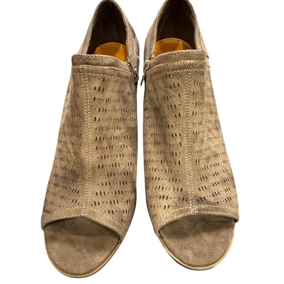 Madeline Girl “Wrenn” Open Toe Stacked Heel Booties – Size 10M - Picture 1 of 5